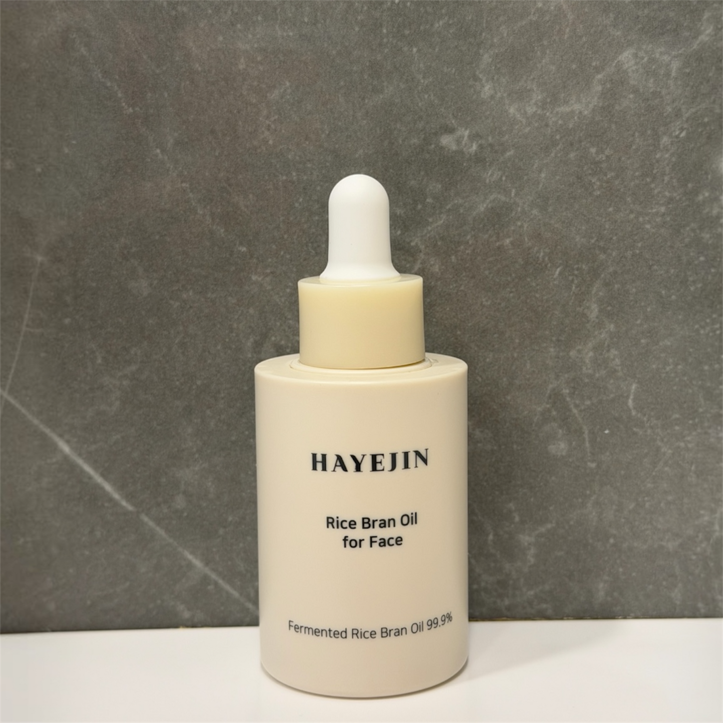 HAYEJIN – naturalus veido aliejus su ryžių sėlenų aliejumi, 30 ml